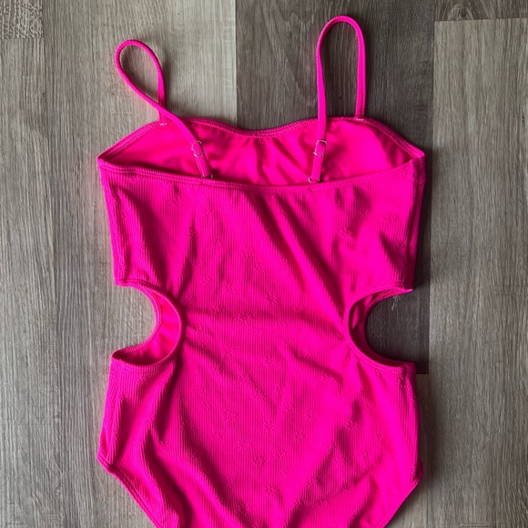 Abercrombie Kids One Piece Swimsuit Cut outs Hot Pink Ribbed Floral size 11/12 - Picture 8 of 9